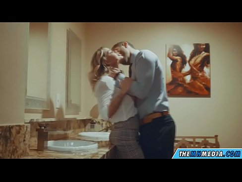 ❤️ Quandu una bionda tettona ti seduce in un bagnu publicu ️❌ Solo porno à porn co.special-grasser.ru ❌❤